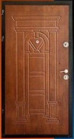 تصویر نمای پشت درب