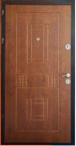 تصویر نمای پشت درب